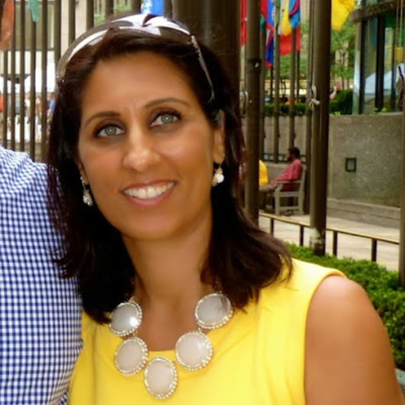 Meet your Posher, Sonia - Picture 1 of 1